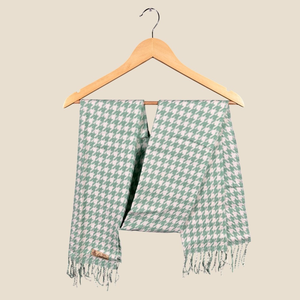 100% Cashmere Scarf Made in Scotland Sage Green Houndstooth Fringe Trim